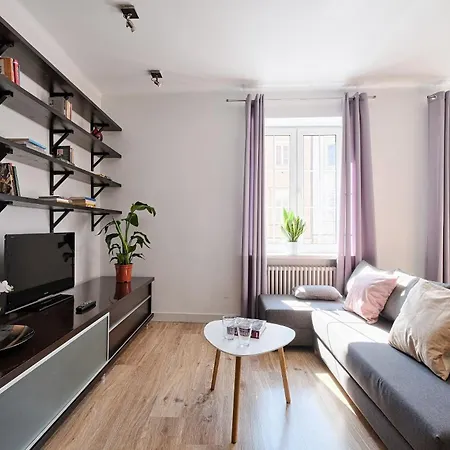 Chic Apartment-old Town-f50/2 Apartment *